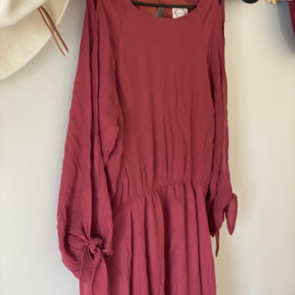 NWOT! Joyfolie Neveah Dress in Brick - Picture 7 of 13